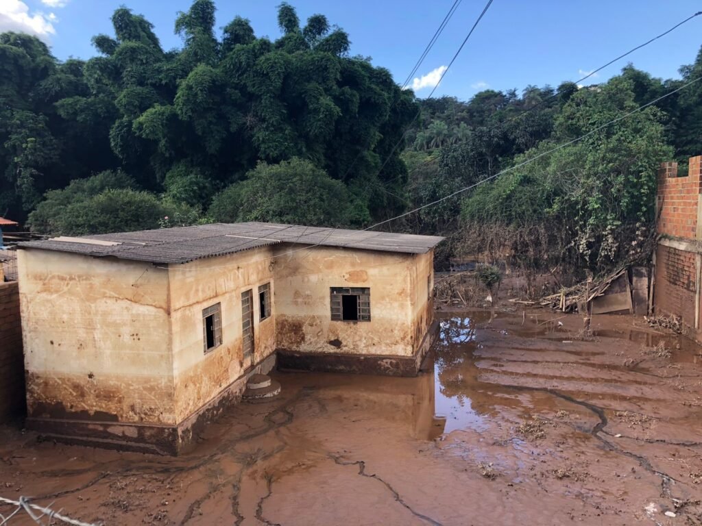 menores ainda podem entrar com processo contra samarco.